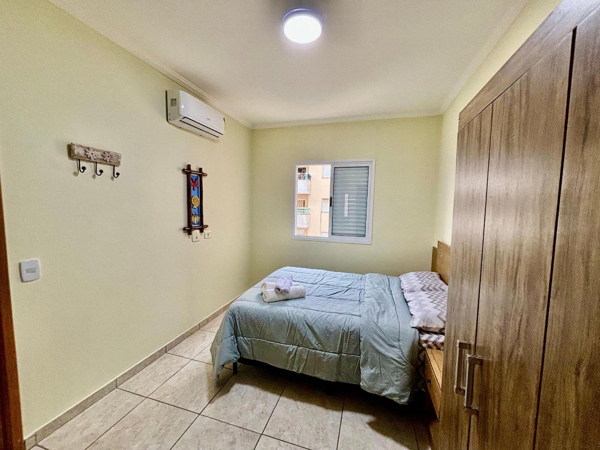 Holiday home Apto Toninhas C/ar Condicionado E Piscina *