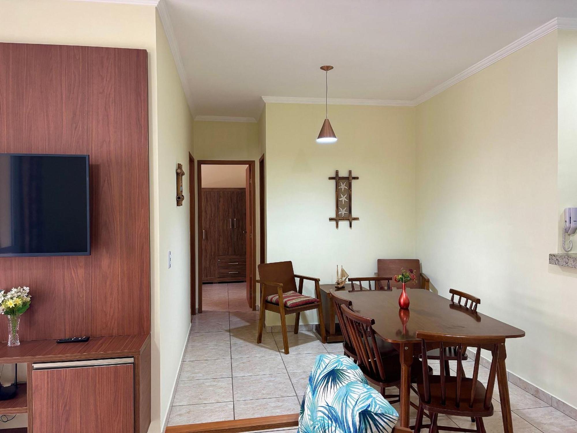 Apto Toninhas C/ar Condicionado E Piscina Holiday home